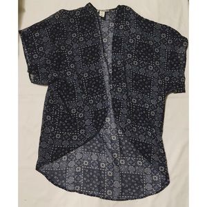 Navy Blue & white flower pattern kimono